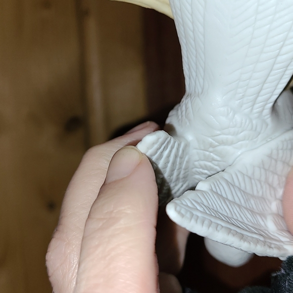 Vintage PR Lovebirds Doves Sea Gulls or Pigeons on Driftwood Branch with Flowers - Picture 10 of 10